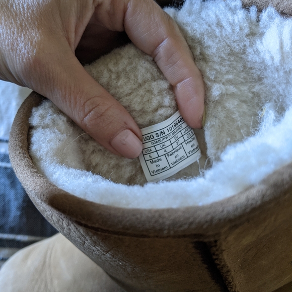 Ugg waterproof boots authentic Nordstrom - Picture 3 of 6